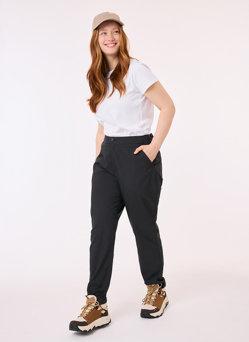 TerraHikePantsBlack_2fea009b-74e2-4690-b4ff-44c37544fee0.jpg